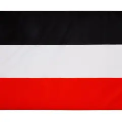 Flaga Niemiec z lat 1871-1918: poziome pasy czarny, biały, czerwony.