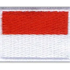 Naszywka z flagą Monako i flagą Polski. Dwa kraje, dwie flagi, jedna naszywka.