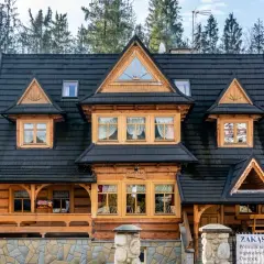 Małe Ciche gdzie zjeść - odkryj ciche i klimatyczne restauracje