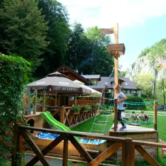 Gdzie zjeść w Ojcowskim Parku Narodowym? Najlepsze miejsca na posiłek