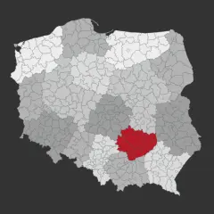 Mapa Polski z zaznaczonym na czerwono obszarem Świętokrzyskiego Parku Narodowego.