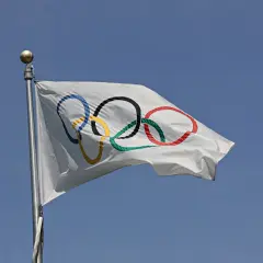 Jak wygląda flaga olimpijska? Odkryj jej symbolikę i kolory
