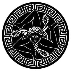 Czarno-biały symbol Trinacria z nogami i głową kobiety, otoczony greckim wzorem meandra.