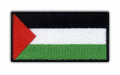 Naszywka z flagą zielono biało czarną, symbolizującą Palestyńczyków.