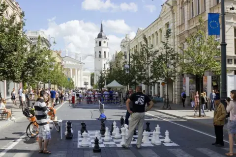 Czy w Wilnie jest bezpiecznie? Odkryj zagrożenia i porady dla turystów