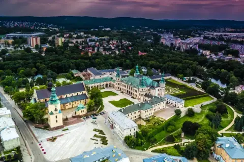 Jaka jest stolica województwa świętokrzyskiego? Odkryj Kielce!