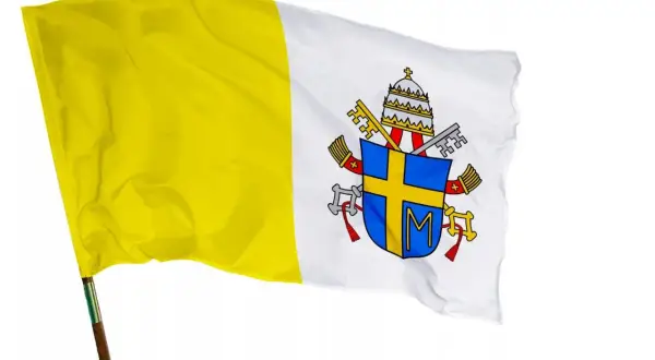Jak wygląda flaga papieska? Odkryj jej symbolikę i historię