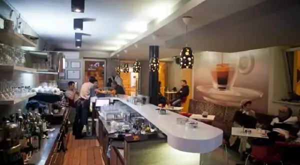 Szybenik gdzie zjeść: najlepsze miejsca z lokalnym jedzeniem