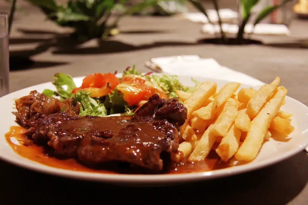 Zdjęcie Gdzie zjeść w Nowym Targu? Odkryj najlepsze restauracje i smaki