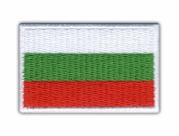 Naszywka z flagą Bułgarii: biały, zielony i czerwony pas.